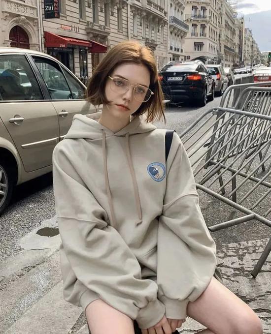 潮流搭配衣服_穿搭潮流_潮流穿搭配/