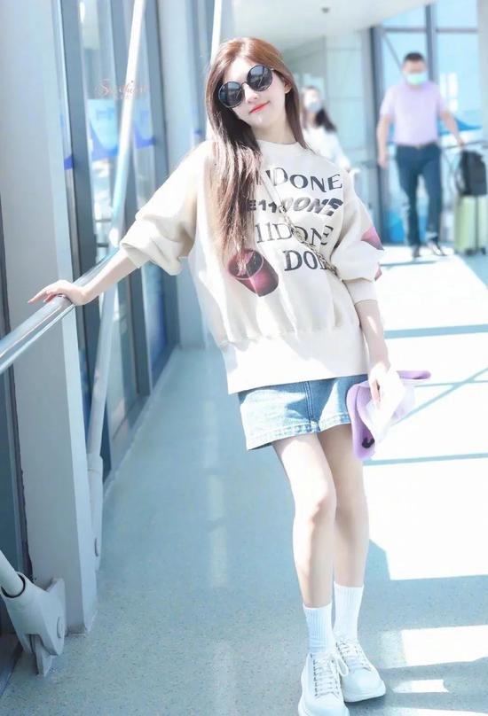 潮流搭配衣服_潮流穿搭配_穿搭潮流/