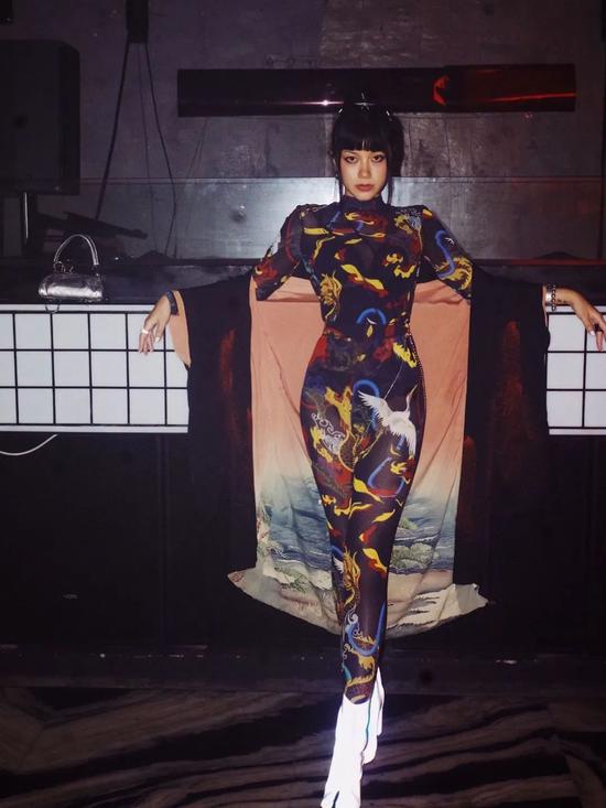潮流穿搭2021_穿搭潮流_潮流搭配衣服