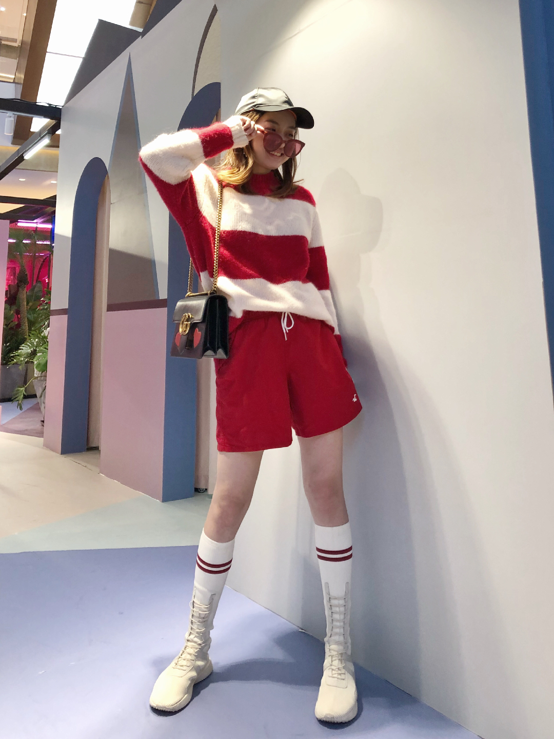 MOGU Studio × 西溪银泰城 “超级试衣间”